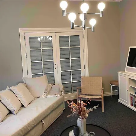 Cozy 4-bedroom Apartment