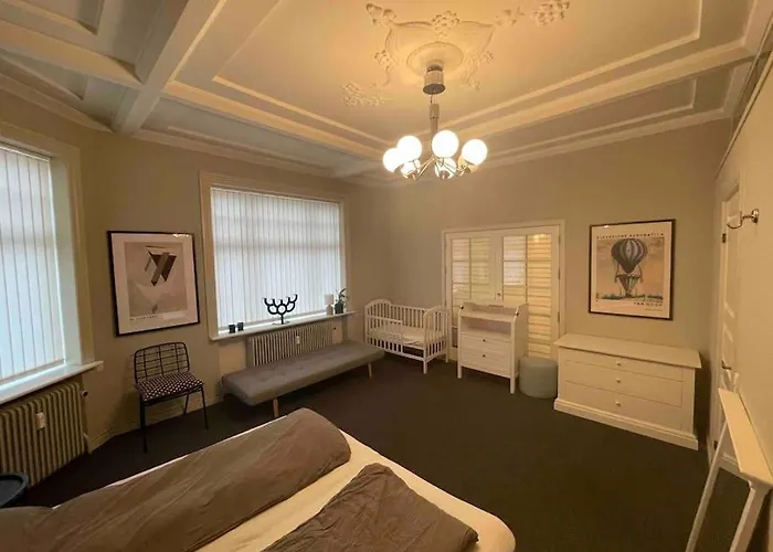 Apartament Cozy 4-bedroom Aalborg