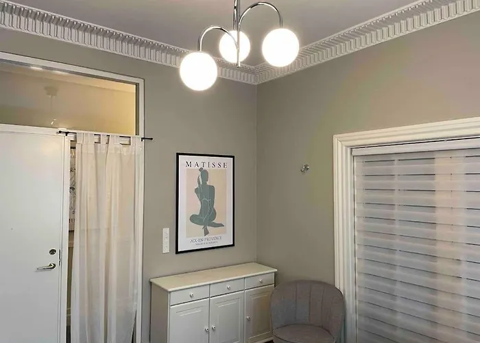 Cozy 4-bedroom Apartament *