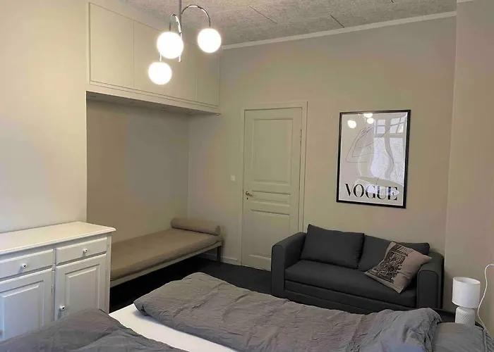 Cozy 4-bedroom Appartement *